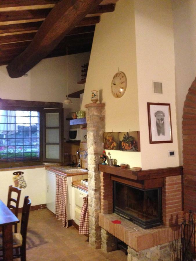 Agriturismo Podere Dell' Olmo Amelia Eksteriør bilde