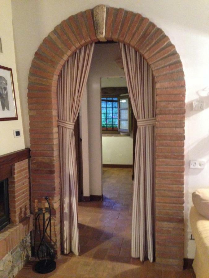 Agriturismo Podere Dell' Olmo Amelia Eksteriør bilde